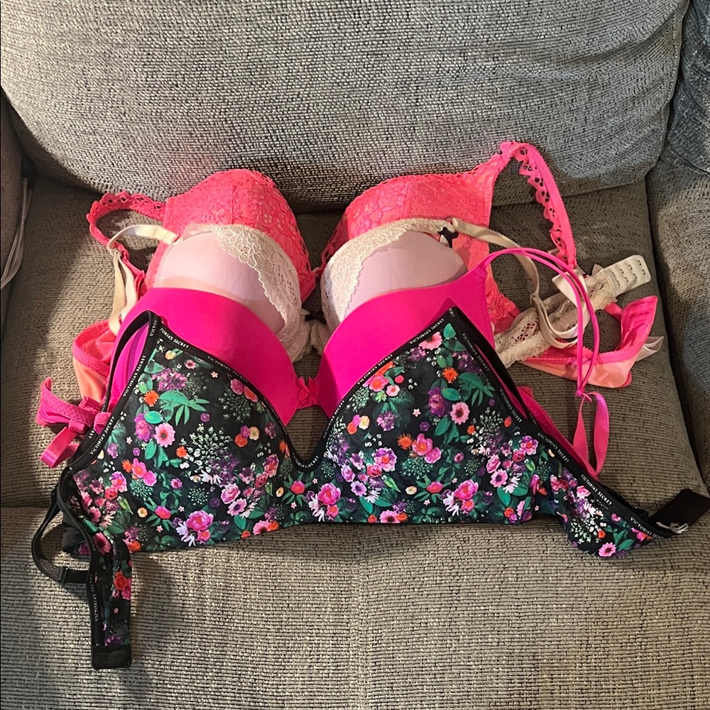 Victoria's Secret and Tarea bra bundle